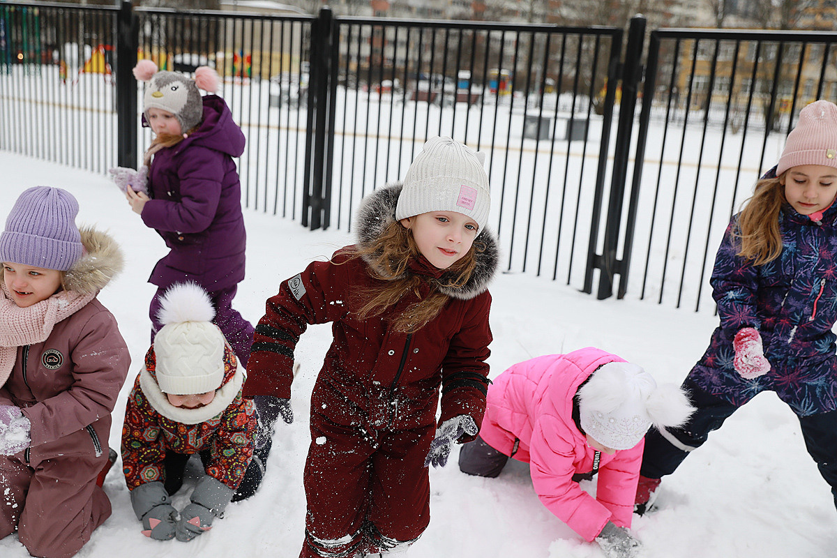 детский сад выпускной альбом дети садик девочки мальчики в саду портреты живые фотографии