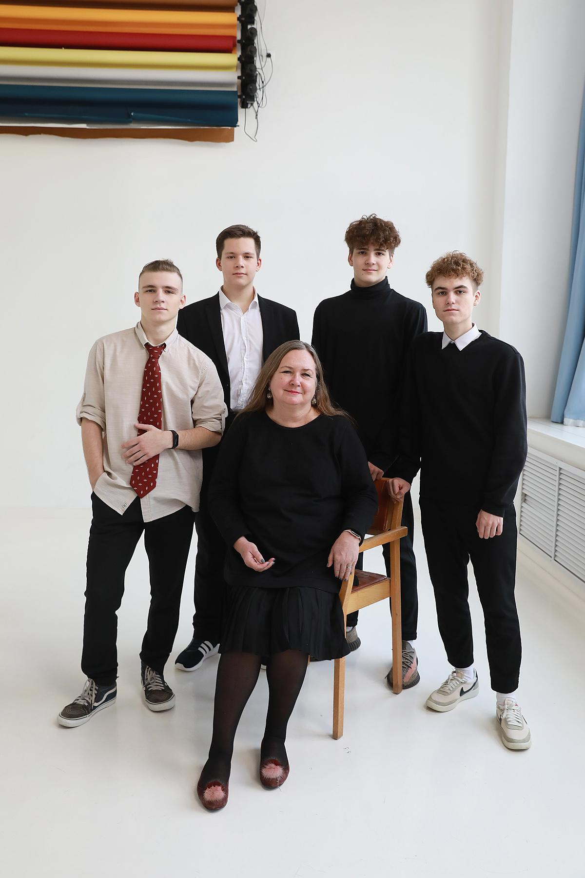 11 класс. Съемка на выпускной альбом в студии. Фотограф Тимофеева Юлия