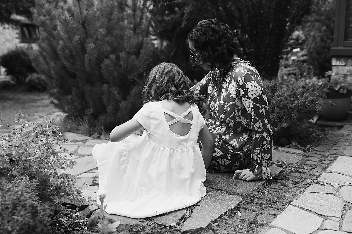 Дети любовь семья семейная фотосессия дом съемка фотосъемка мама дочка папа дочери девочка девочки сестры родители 