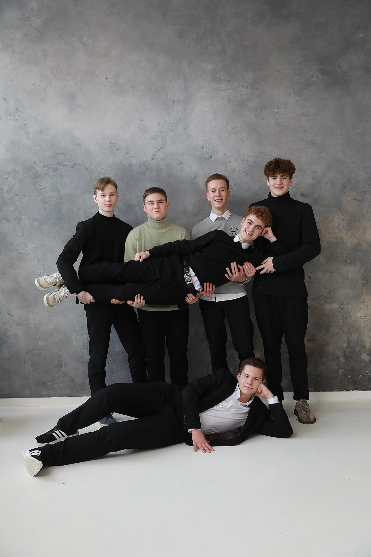 11 класс. Съемка на выпускной альбом в студии. Фотограф Тимофеева Юлия