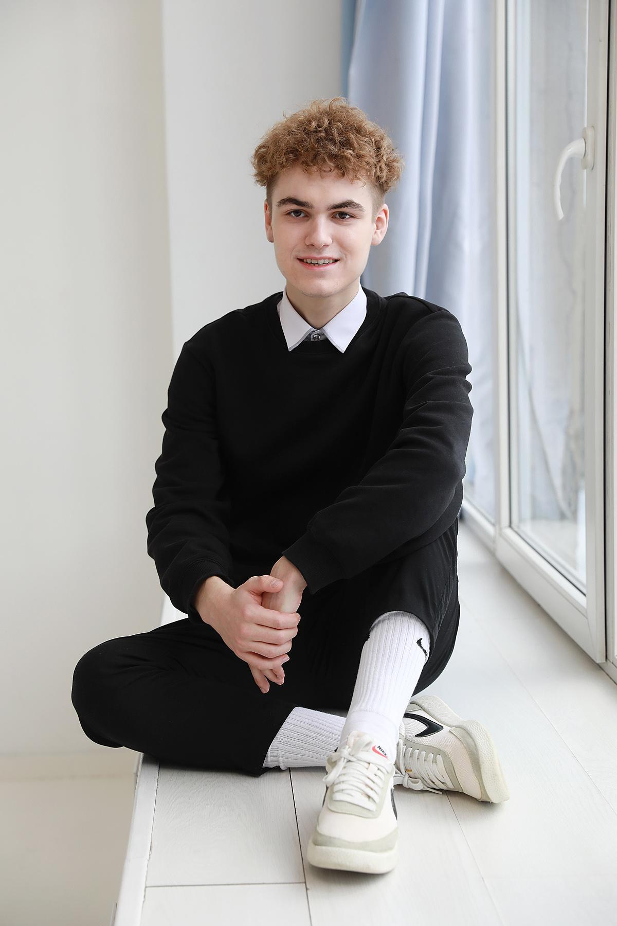 11 класс. Съемка на выпускной альбом в студии. Фотограф Тимофеева Юлия