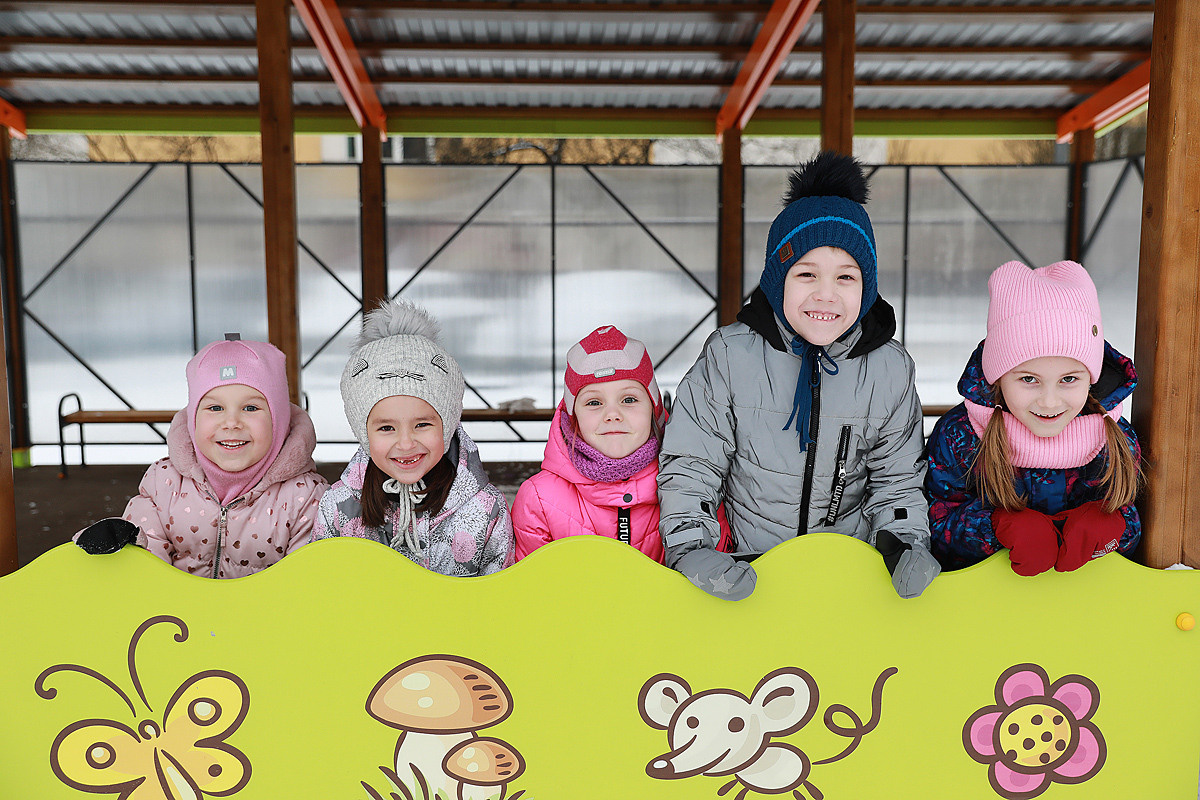 детский сад выпускной альбом дети садик девочки мальчики в саду портреты живые фотографии