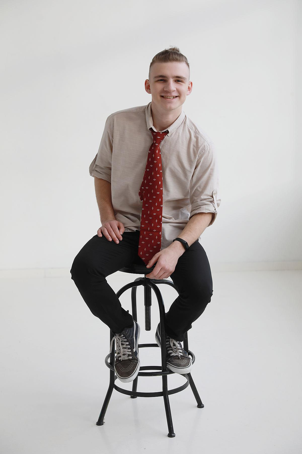 11 класс. Съемка на выпускной альбом в студии. Фотограф Тимофеева Юлия