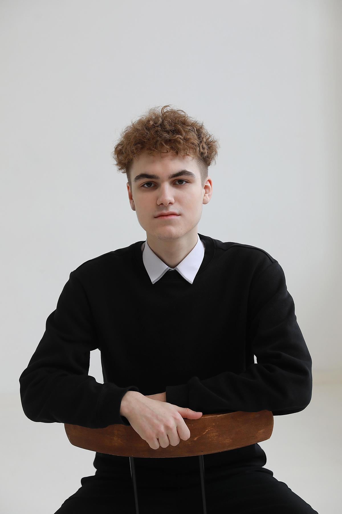 11 класс. Съемка на выпускной альбом в студии. Фотограф Тимофеева Юлия