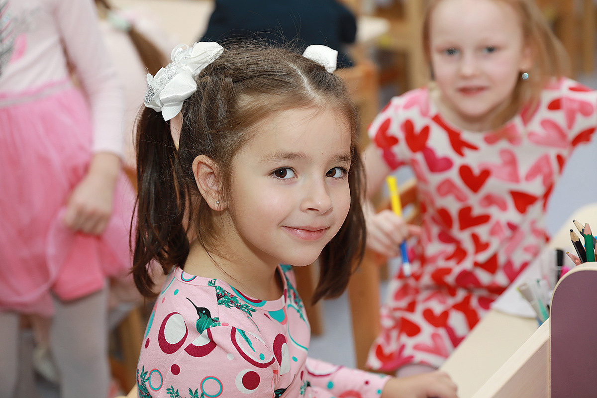детский сад выпускной альбом дети садик девочки мальчики в саду портреты живые фотографии