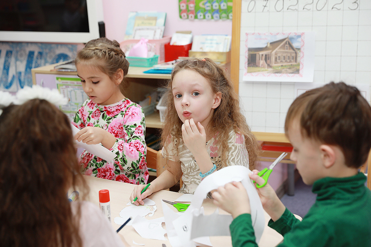 детский сад выпускной альбом дети садик девочки мальчики в саду портреты живые фотографии
