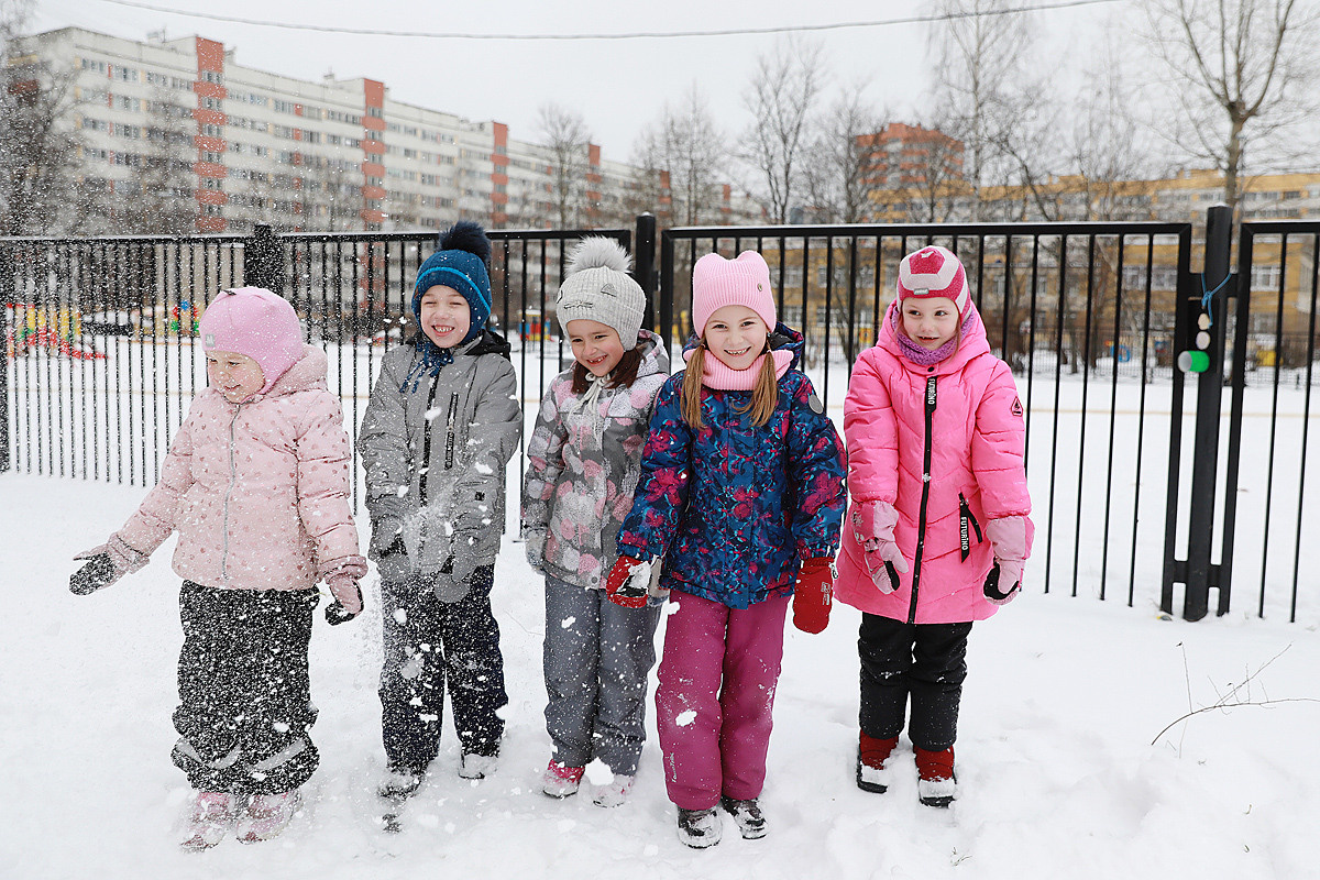 детский сад выпускной альбом дети садик девочки мальчики в саду портреты живые фотографии