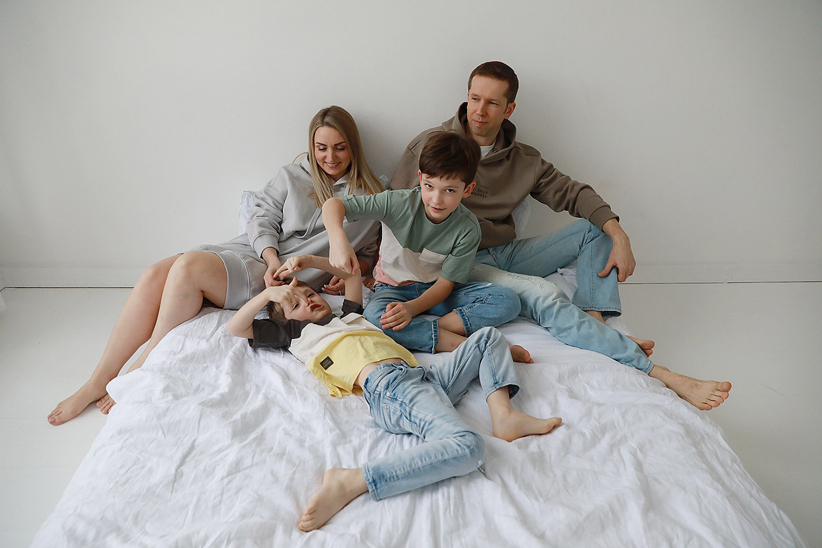 Михаил, Валентина, Ярослав и Тимурчик. Фотограф Тимофеева Юлия