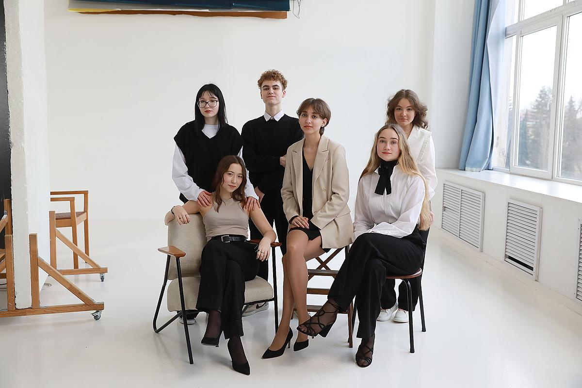 11 класс. Съемка на выпускной альбом в студии. Фотограф Тимофеева Юлия