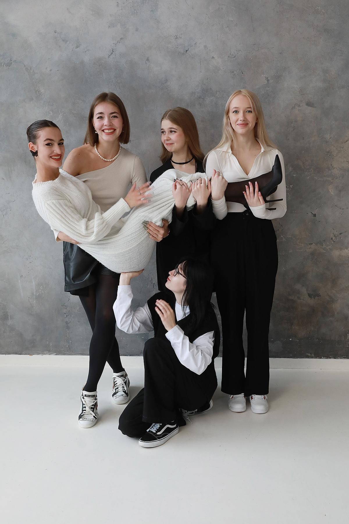 11 класс. Съемка на выпускной альбом в студии. Фотограф Тимофеева Юлия