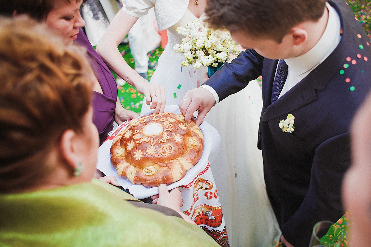 Свадебная прогулка Алекса и Даши. Фотограф крещение венчание в Петербурге! Помогает подобрать храм и посоветовал душевного батюшку в СПб