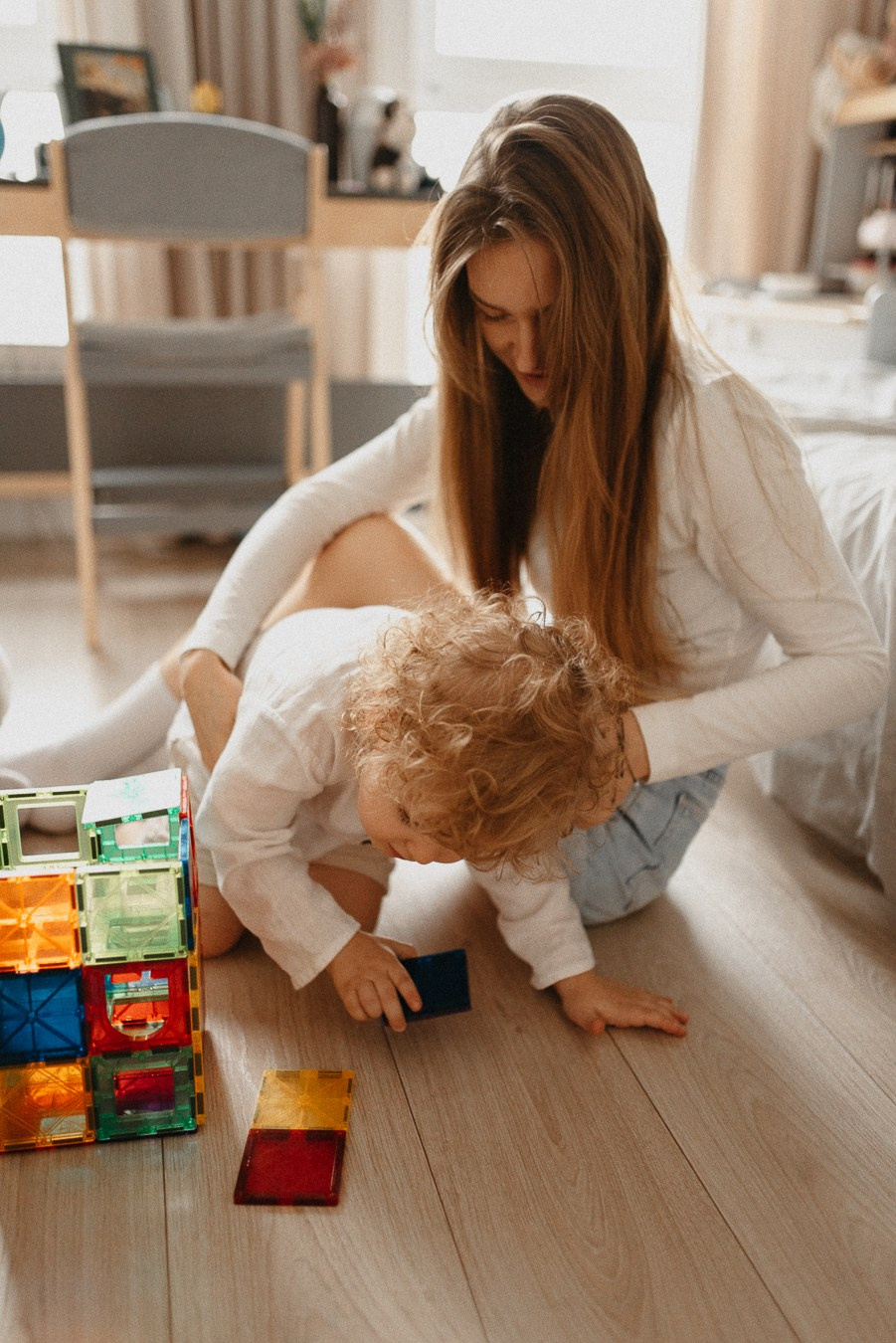 Костя, Яна, Кристина, Леон | дома