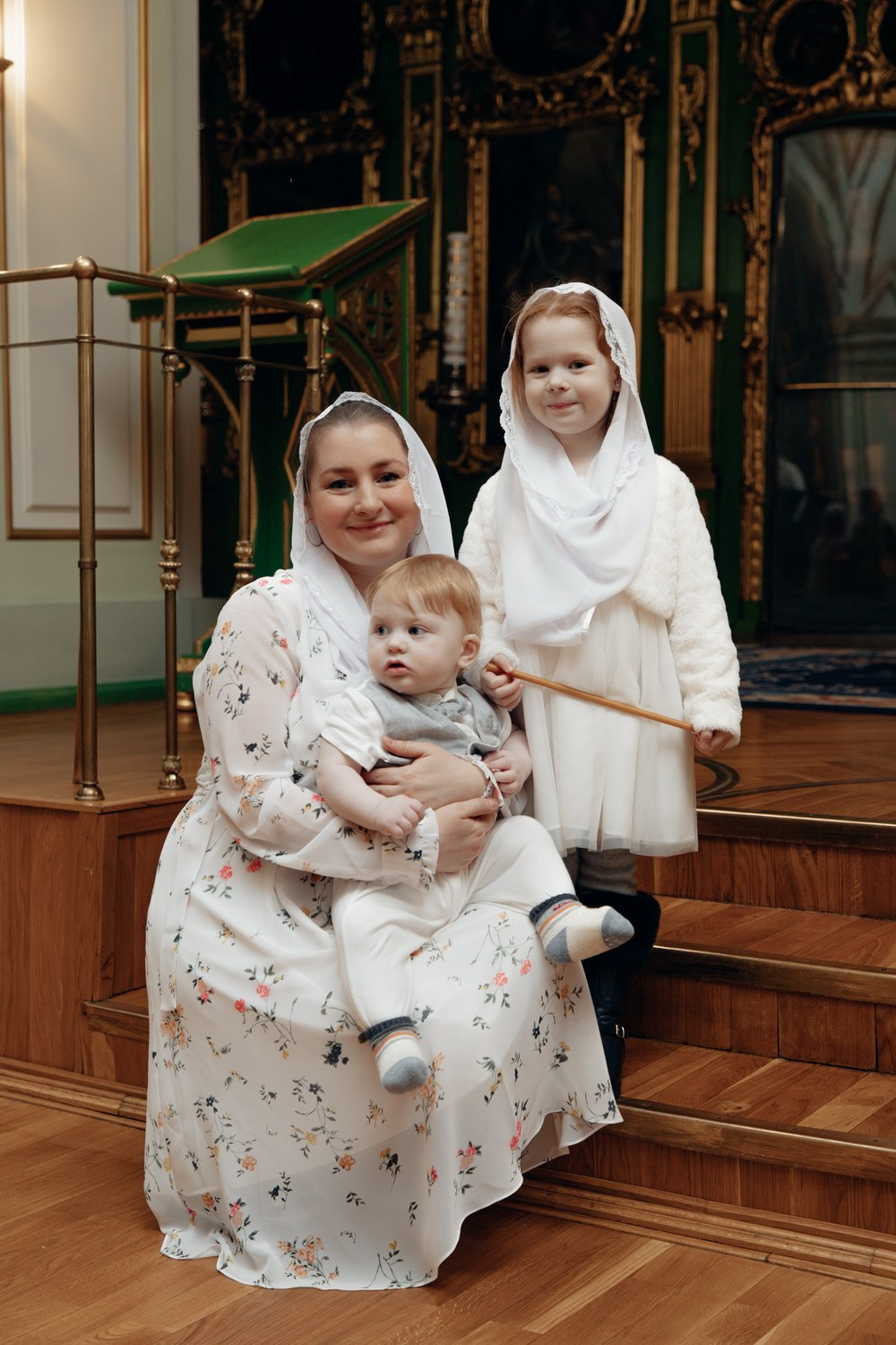 Крещение малыша в Никольском Соборе СПб. Фотограф крещение венчание в Петербурге! Помогает подобрать храм и посоветовал душевного батюшку в СПб