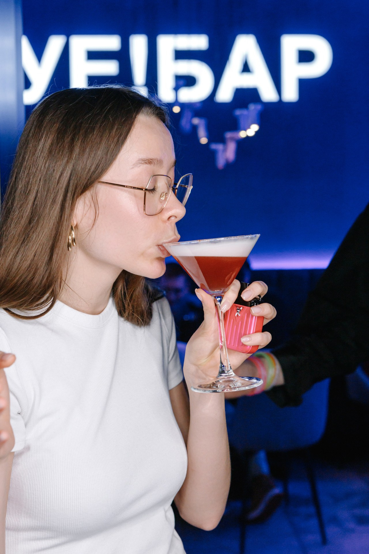 УЕ! БАР. Фотограф Владимир Молоканов