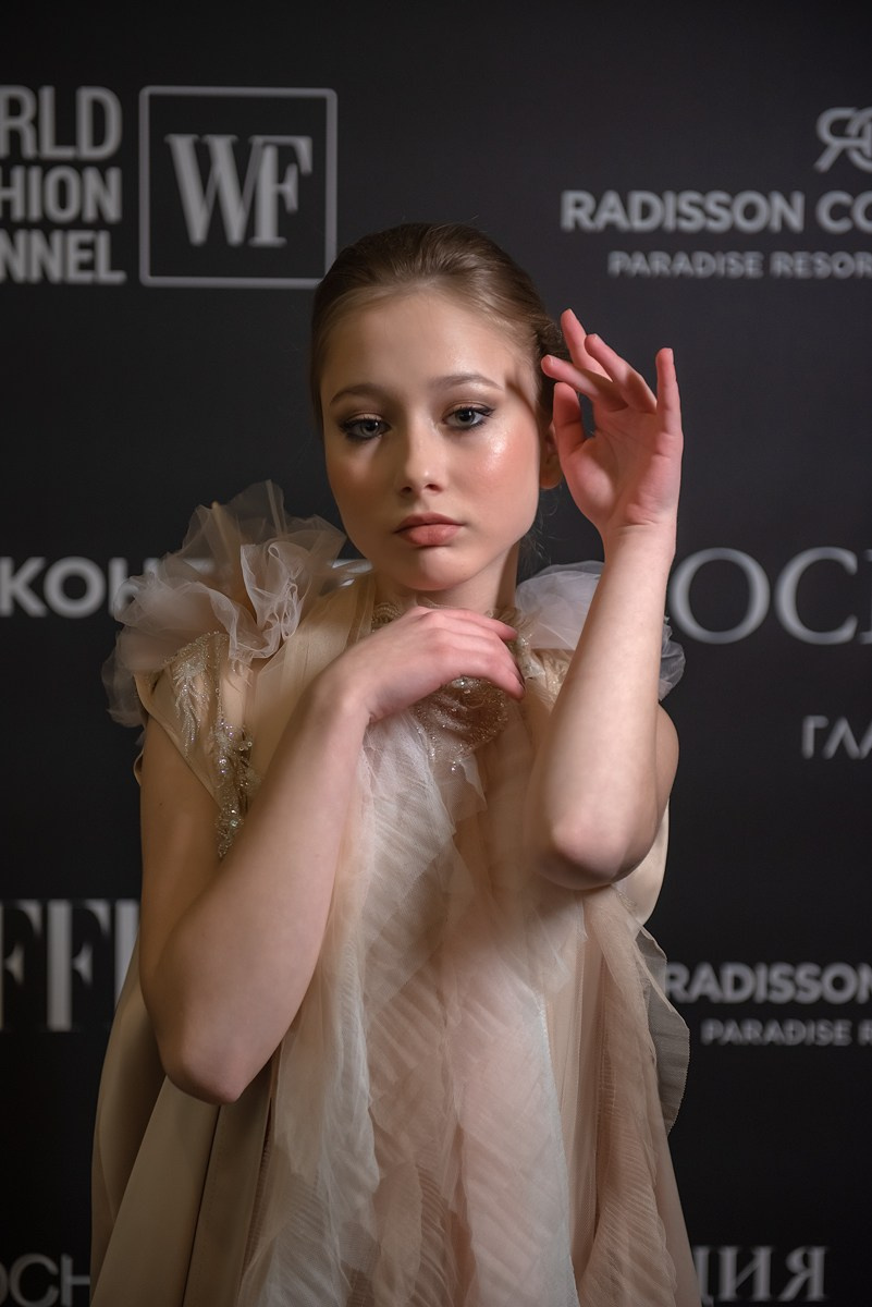 SochiFashionWeek2024 дизайнер Анохина Светлана. Семейный и коммерческий фотограф в Сочи Александр Бодунов