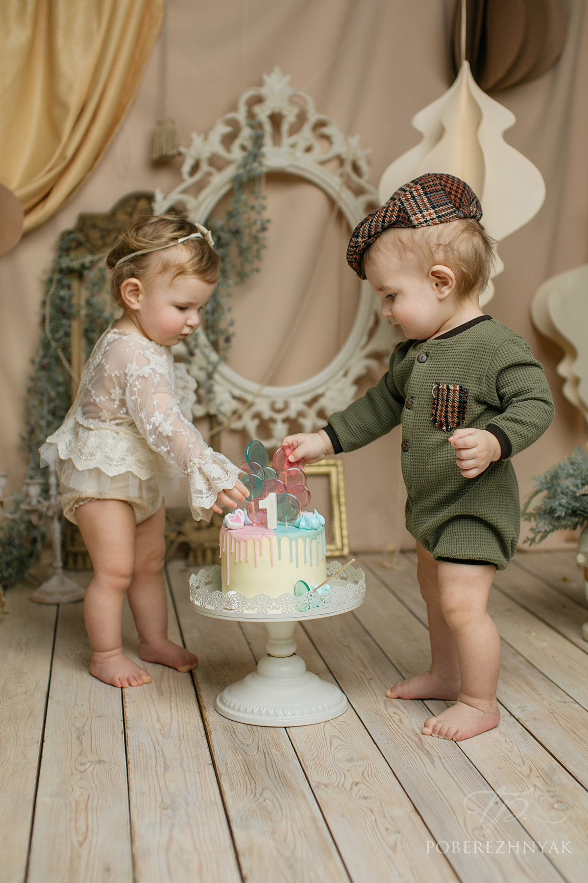 Годик Артуру и Милане. Фотограф новорожденных во Владивостоке Татьяна Побережняк