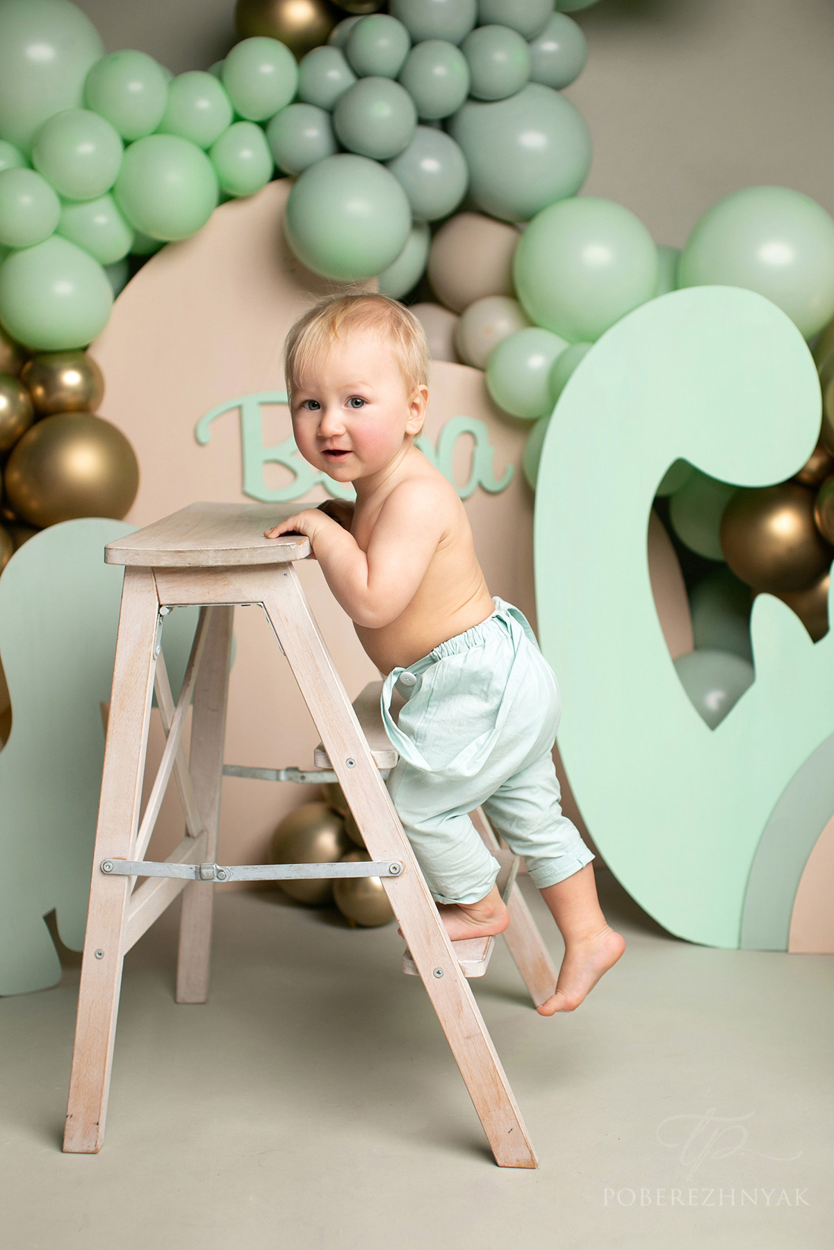 Годик Вове. Фотограф новорожденных во Владивостоке Татьяна Побережняк