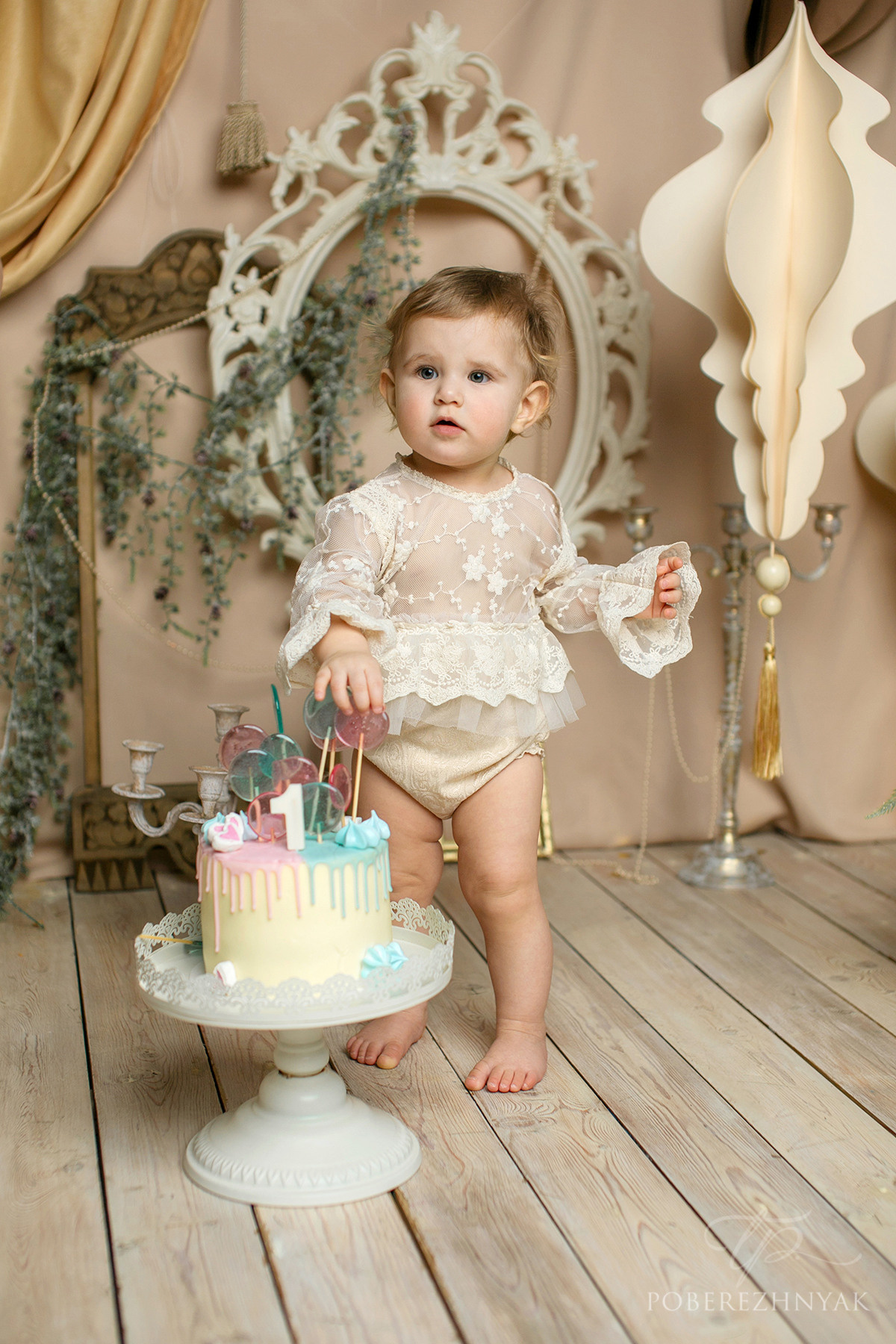 Годик Артуру и Милане. Фотограф новорожденных во Владивостоке Татьяна Побережняк