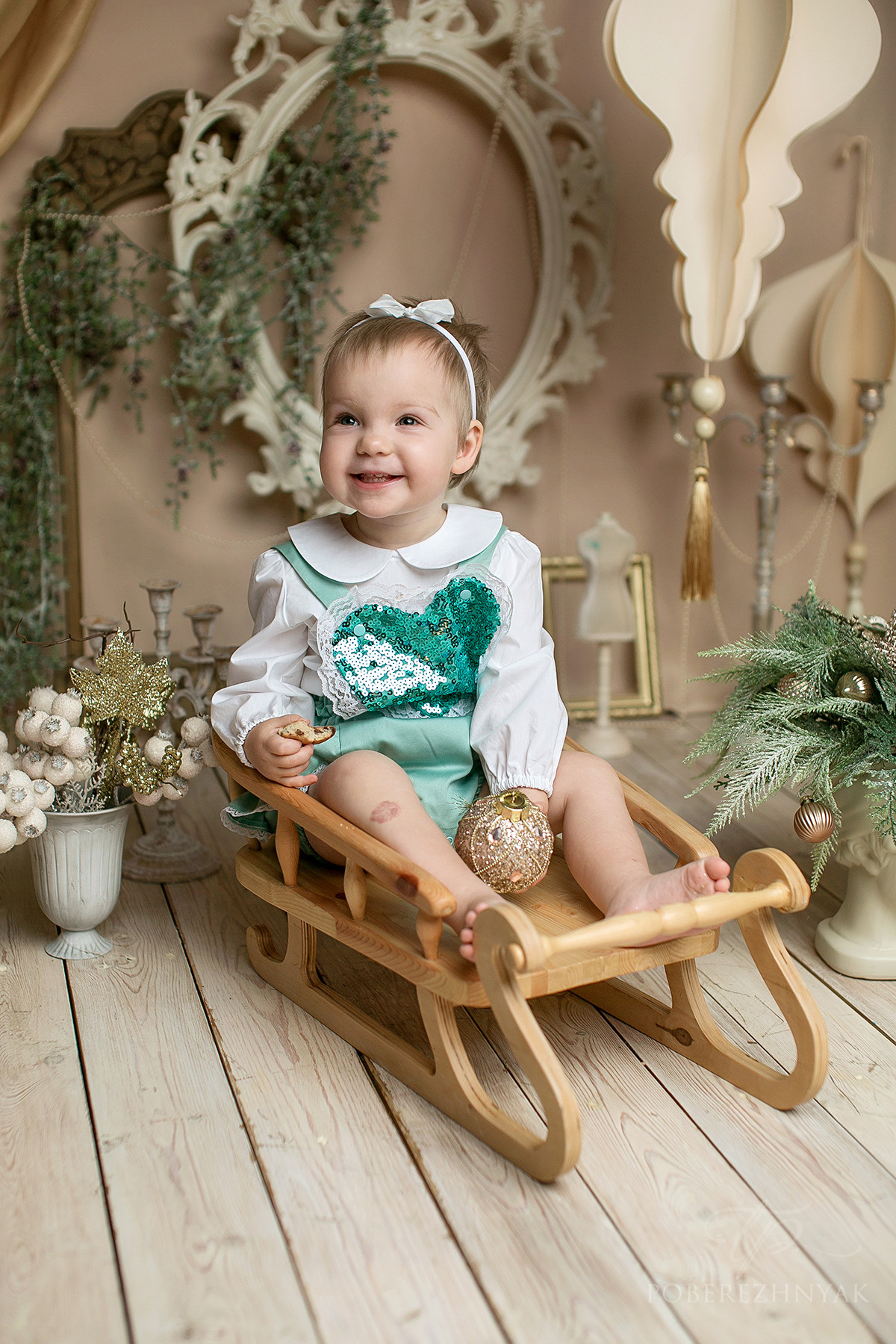 Новогодняя Машенька. Фотограф новорожденных во Владивостоке Татьяна Побережняк