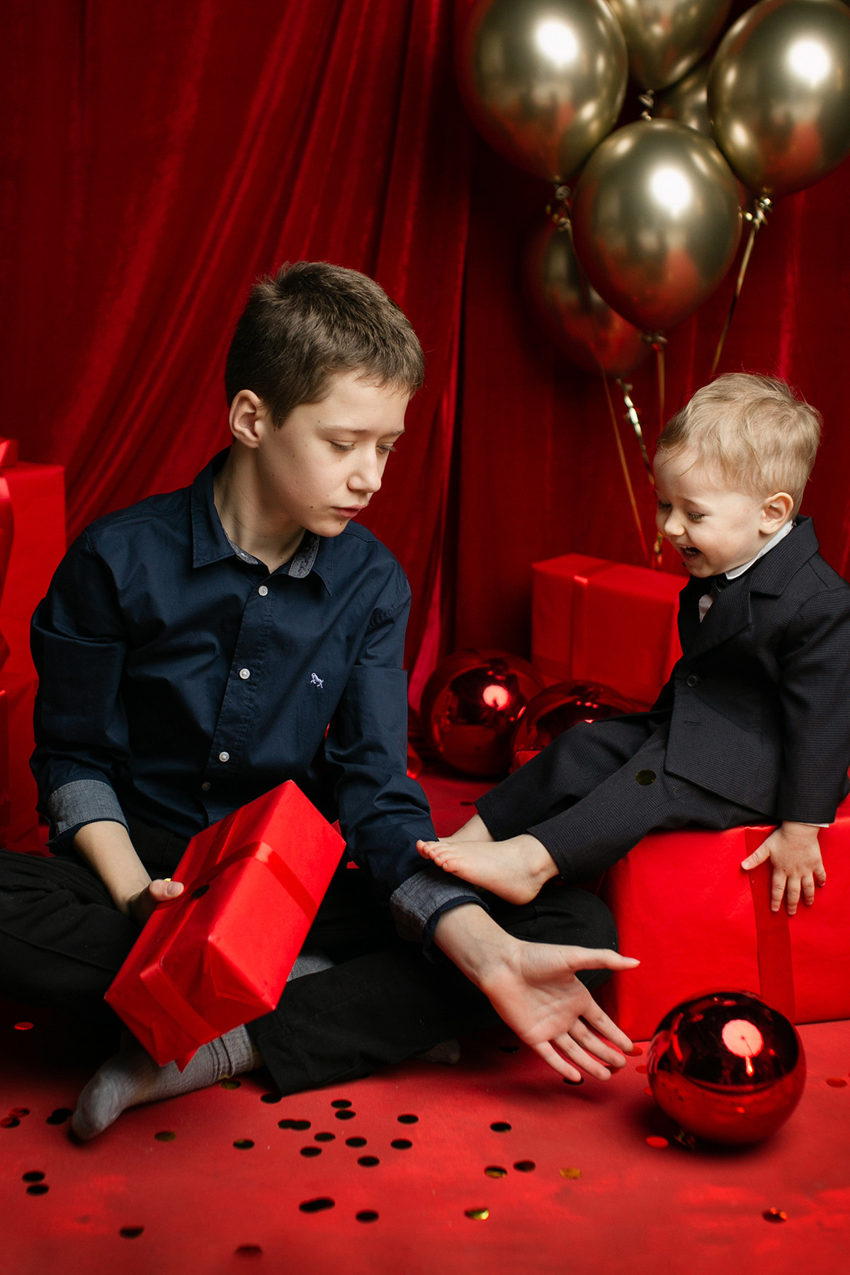 Новогодние Лев и Руслан. Фотограф новорожденных во Владивостоке Татьяна Побережняк