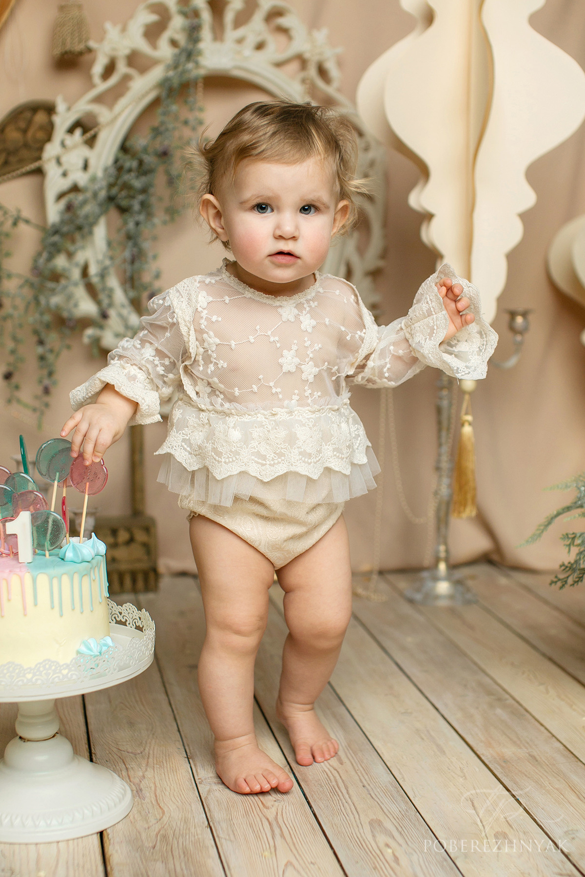 Годик Артуру и Милане. Фотограф новорожденных во Владивостоке Татьяна Побережняк