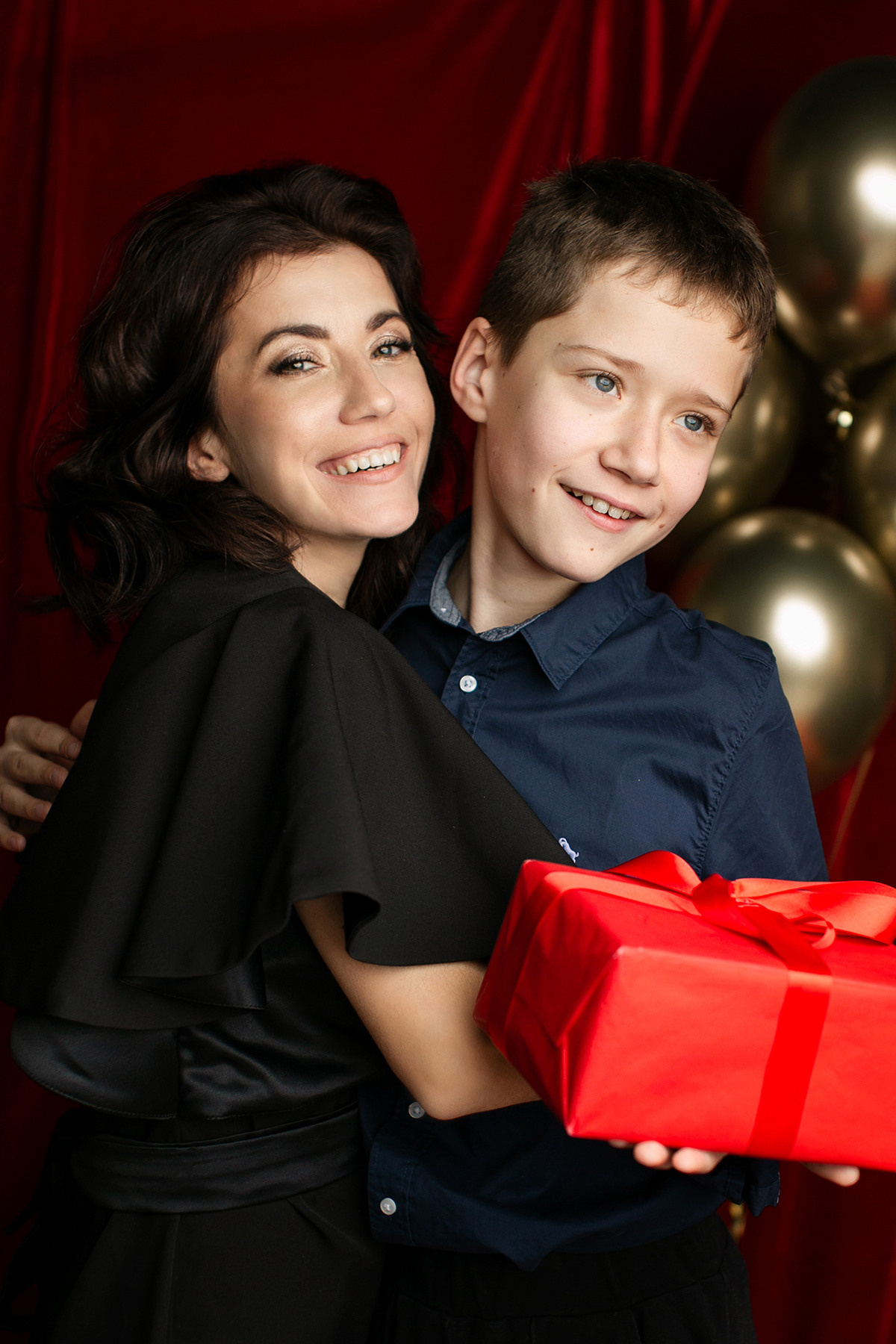 Новогодние Лев и Руслан. Фотограф новорожденных во Владивостоке Татьяна Побережняк