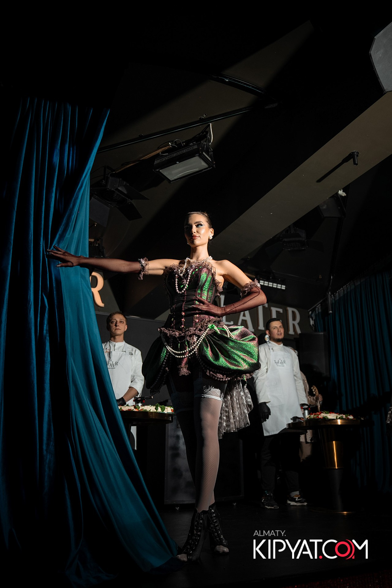 THE THEATER. КИПЯТКОМ АЛМАТЫ!