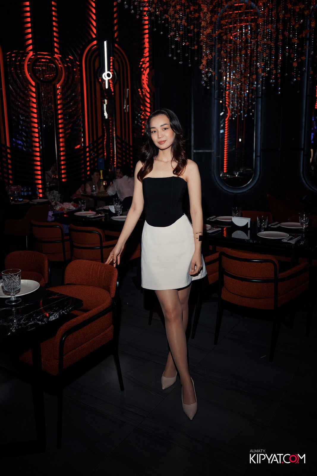 FRIENDS BAR & TERRACE. КИПЯТКОМ АЛМАТЫ!