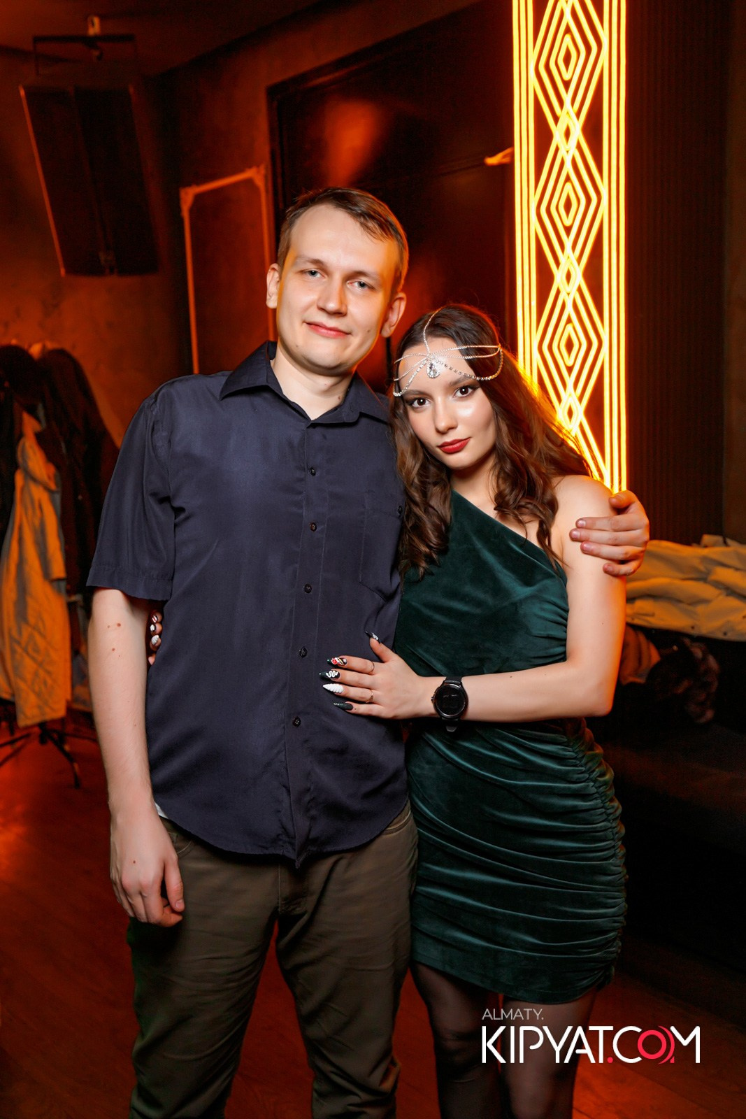 УХО И МЕДВЕДЬ НА ГАГАРИНА. КИПЯТКОМ АЛМАТЫ!