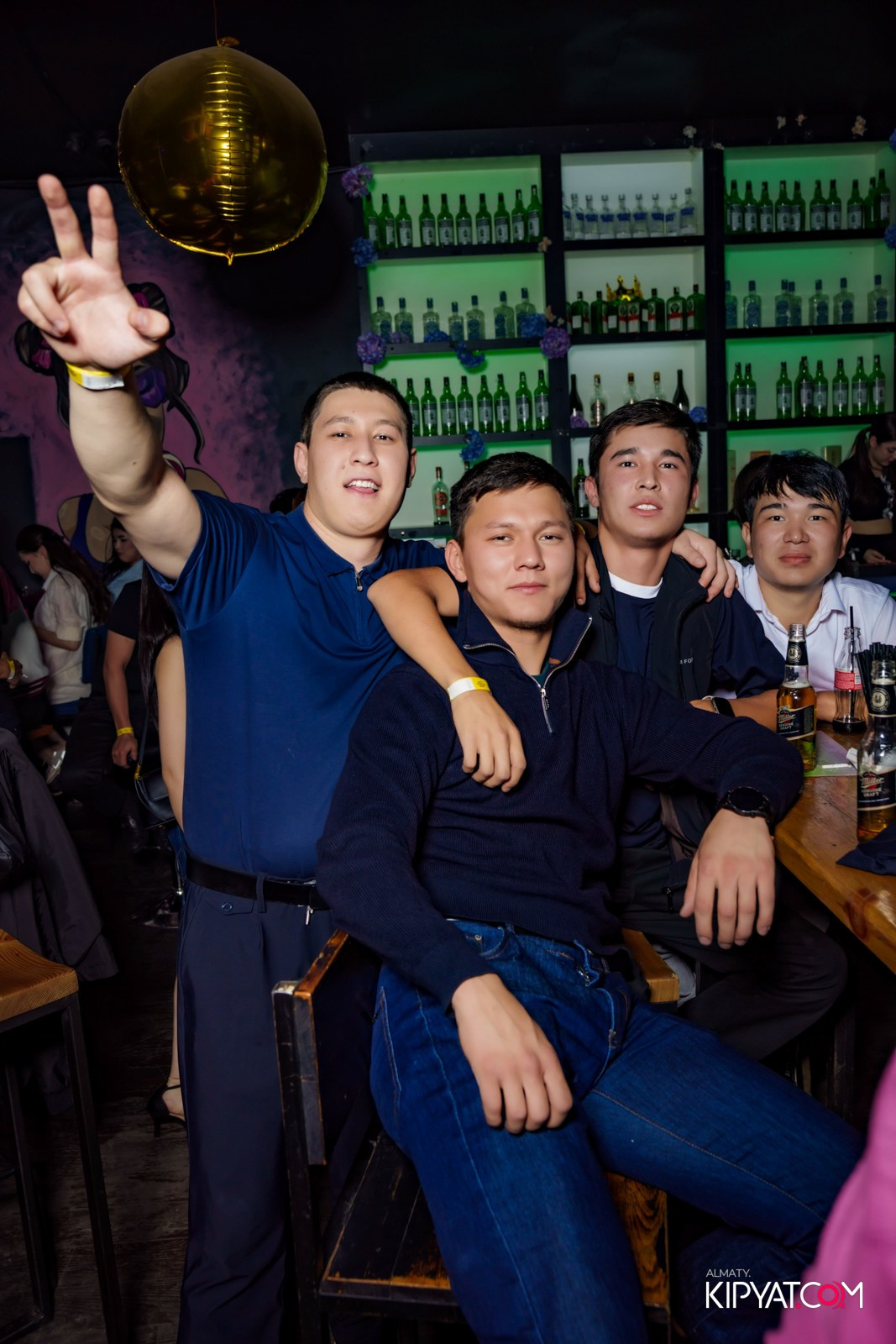 UYAT EMES BAR. КИПЯТКОМ АЛМАТЫ!