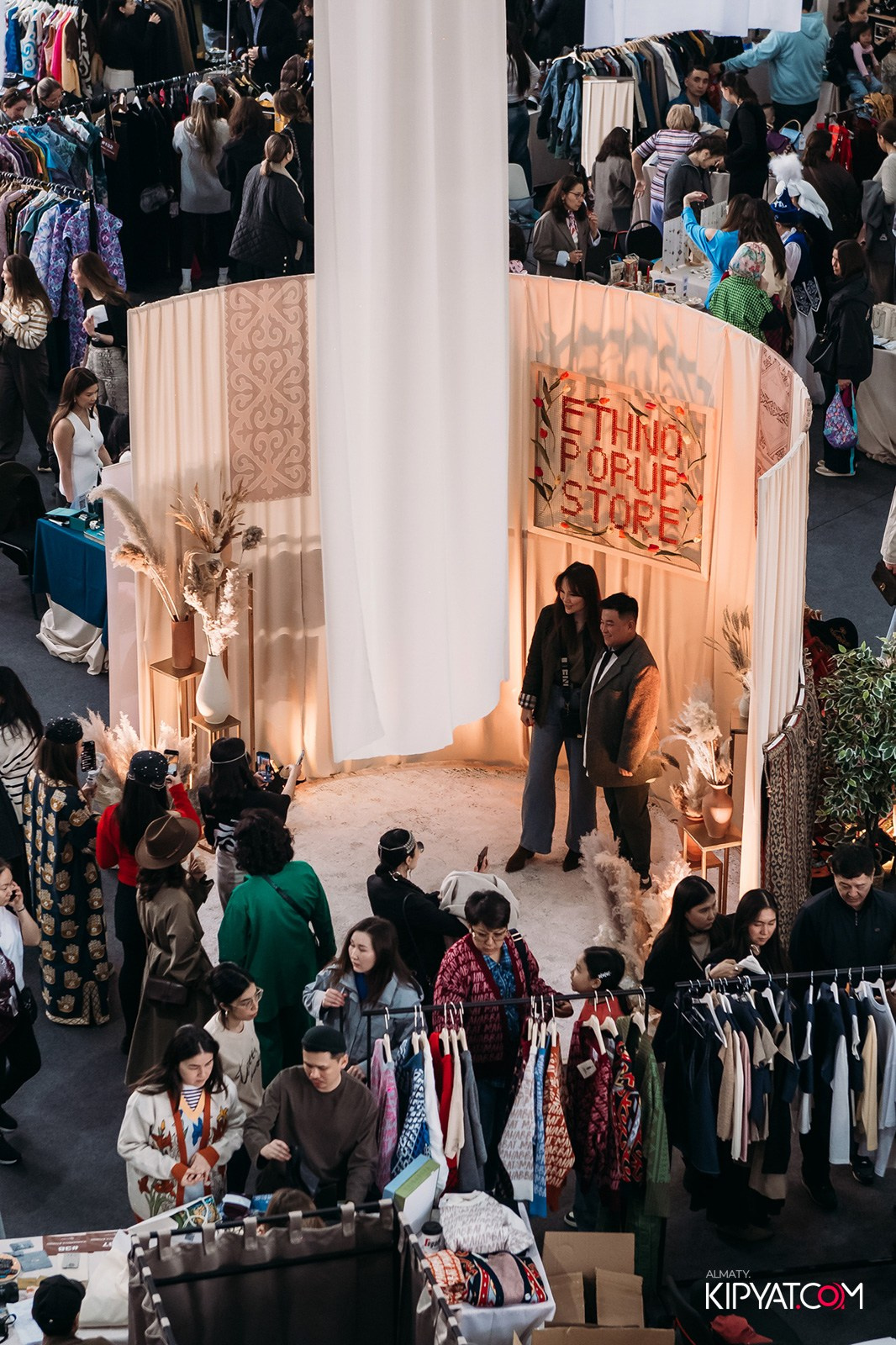ETHNO POP-UP STORE NAURYZ B SADU ARENA. КИПЯТКОМ АЛМАТЫ!