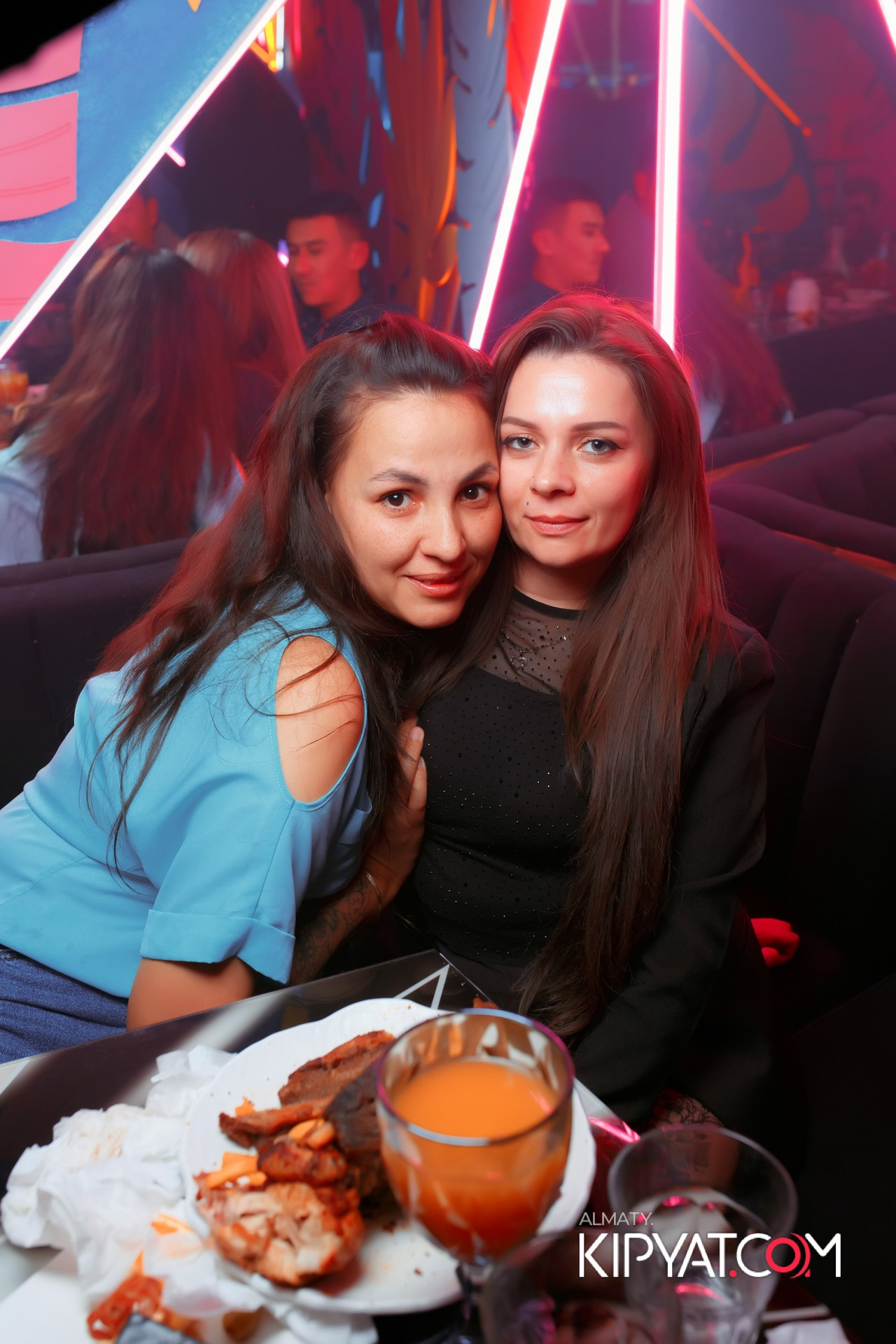 УХО И МЕДВЕДЬ НА САИНА. КИПЯТКОМ АЛМАТЫ!