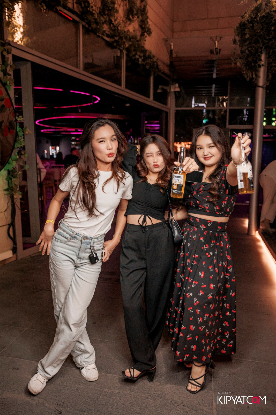 EVENT BAR. КИПЯТКОМ АЛМАТЫ!