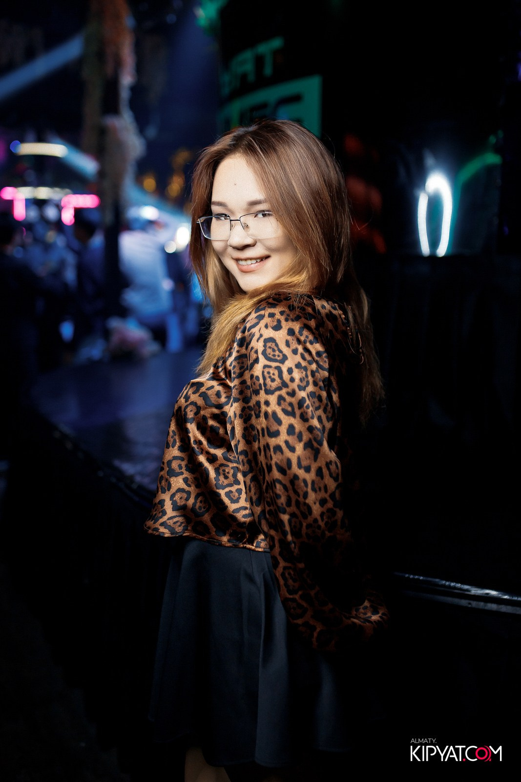 UYAT EMES BAR. КИПЯТКОМ АЛМАТЫ!