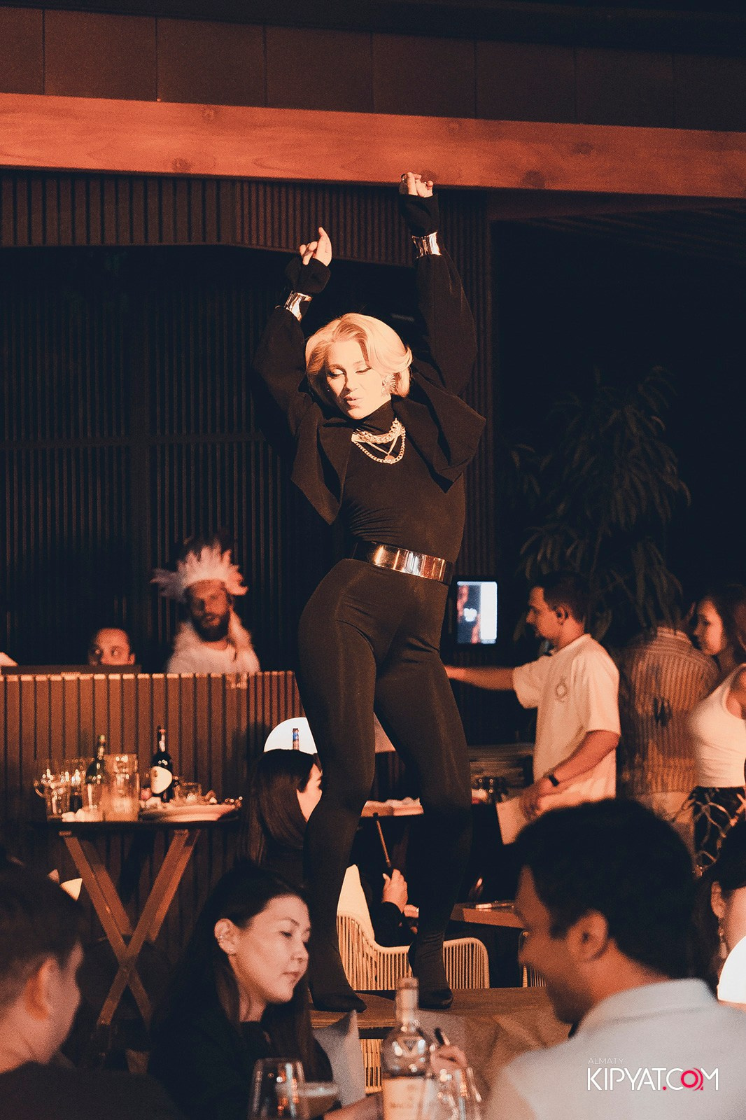 QUEEN. КИПЯТКОМ АЛМАТЫ!