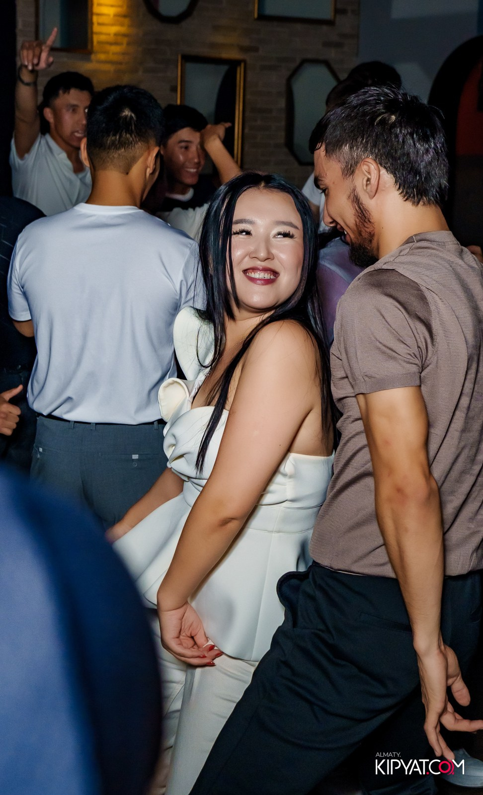 ARAGOSTA DISCO BAR. КИПЯТКОМ АЛМАТЫ!