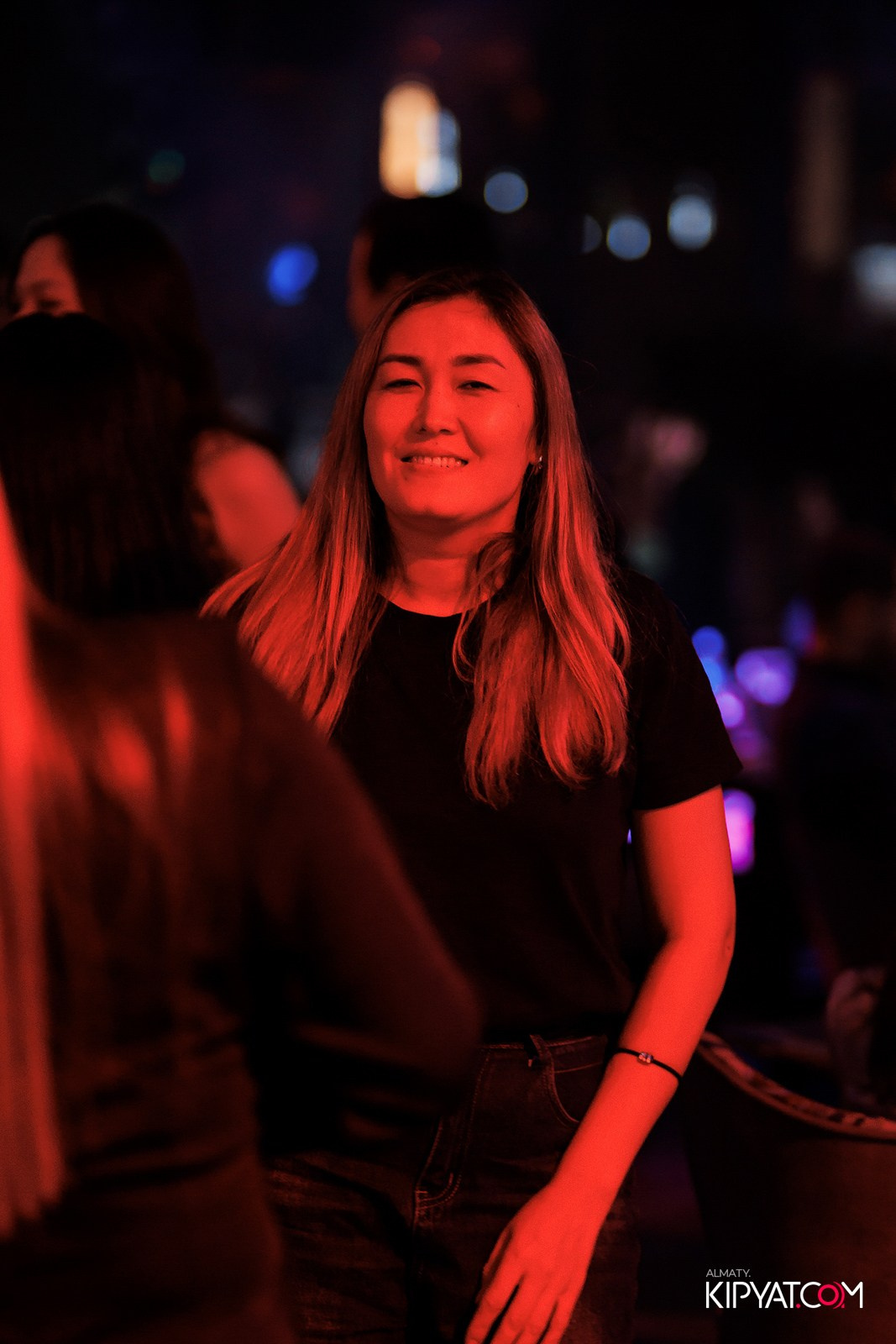 FRIENDS BAR & TERRACE. КИПЯТКОМ АЛМАТЫ!