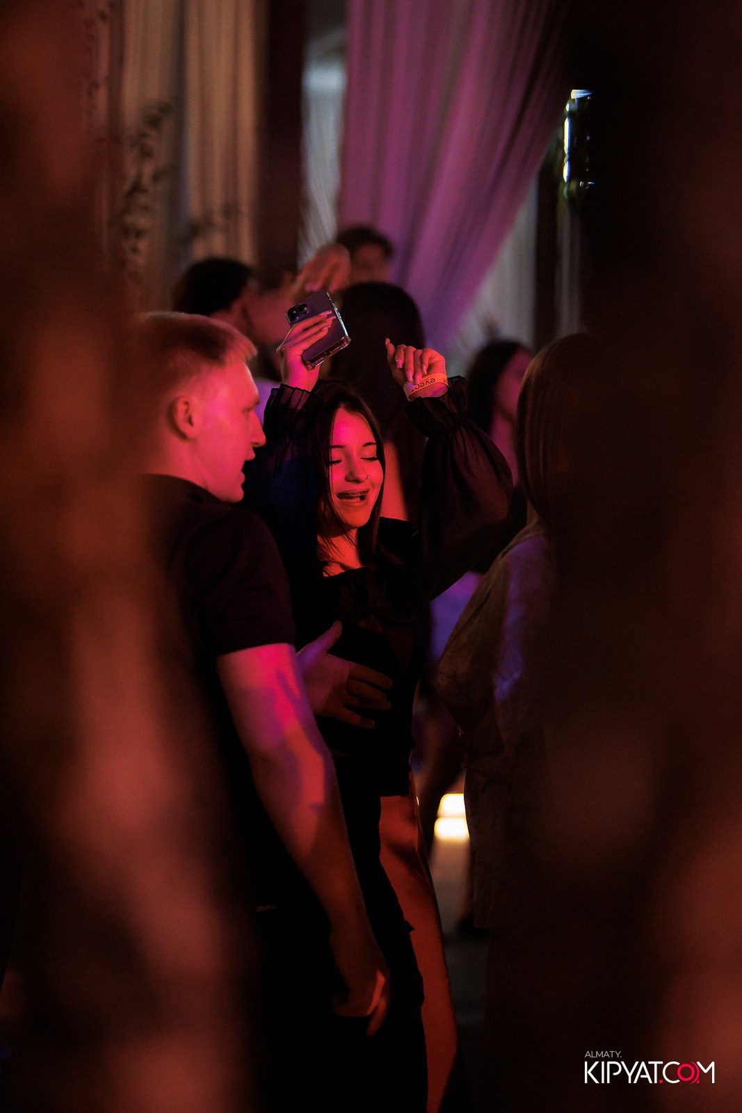 EVENT BAR. КИПЯТКОМ АЛМАТЫ!