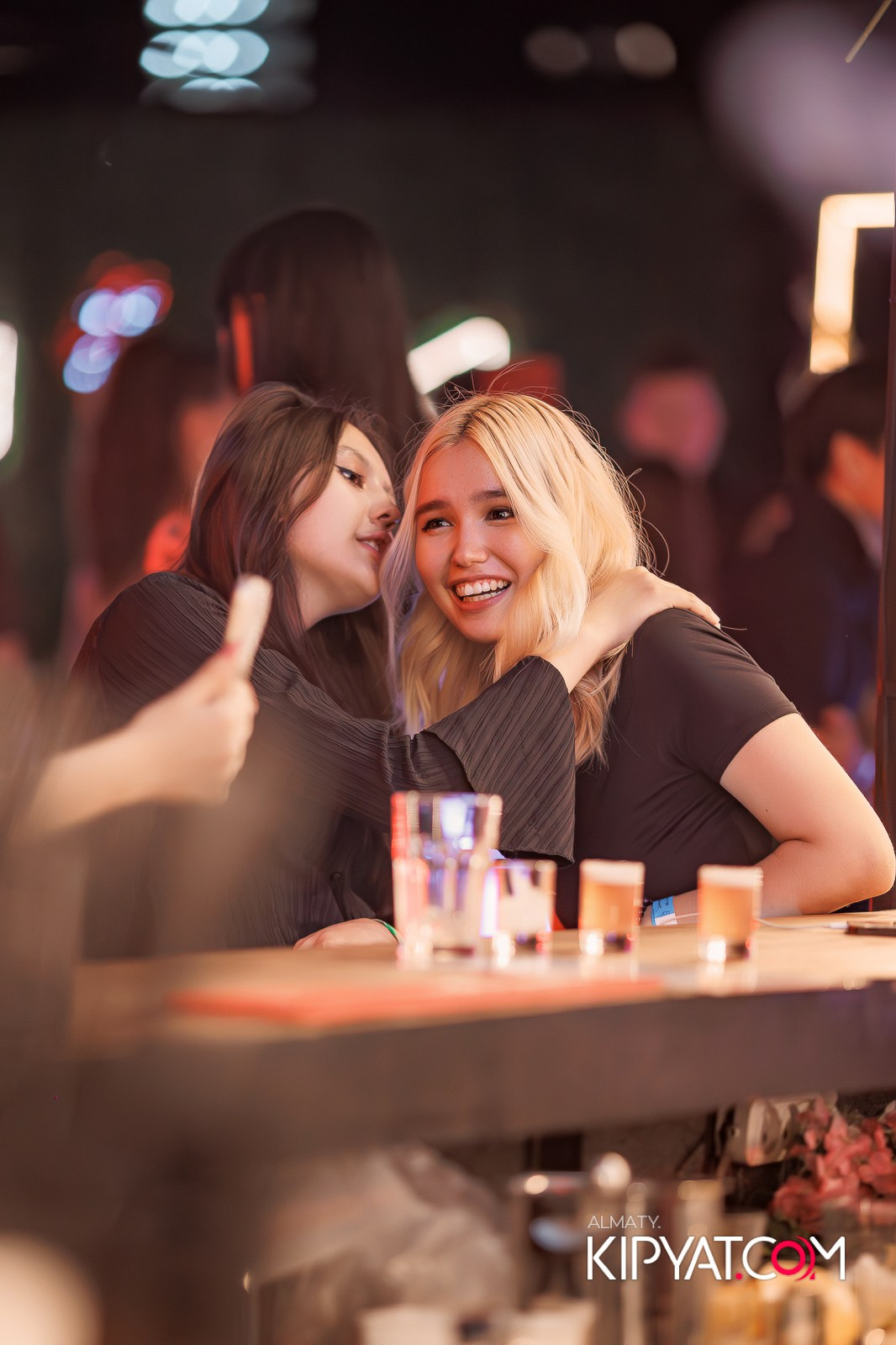 SKY BAR. КИПЯТКОМ АЛМАТЫ!