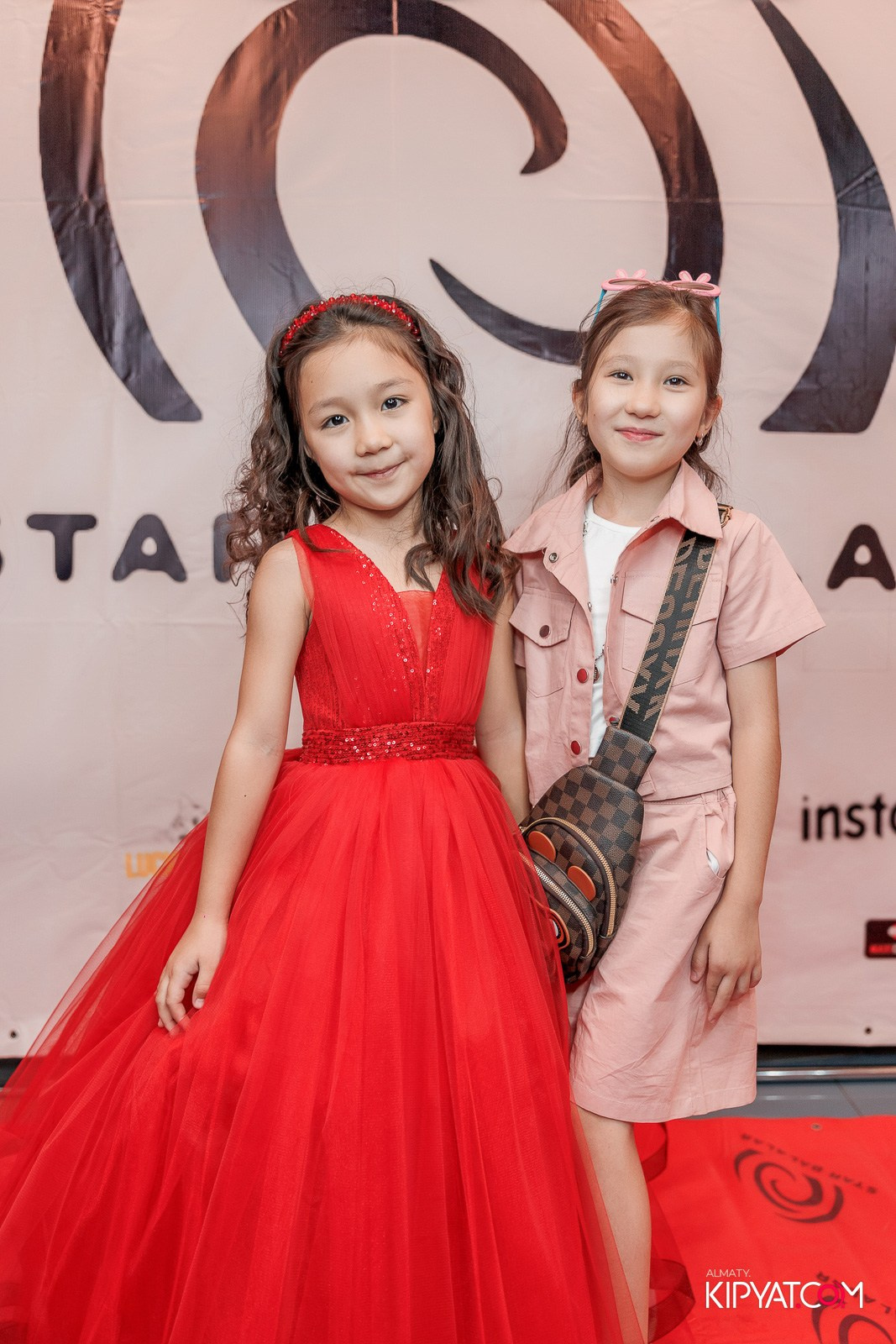 ПРЕЗЕНТАЦИЯ 10 ГРУППЫ КИНОПРОЕКТА STARBALALAR. КИПЯТКОМ АЛМАТЫ!