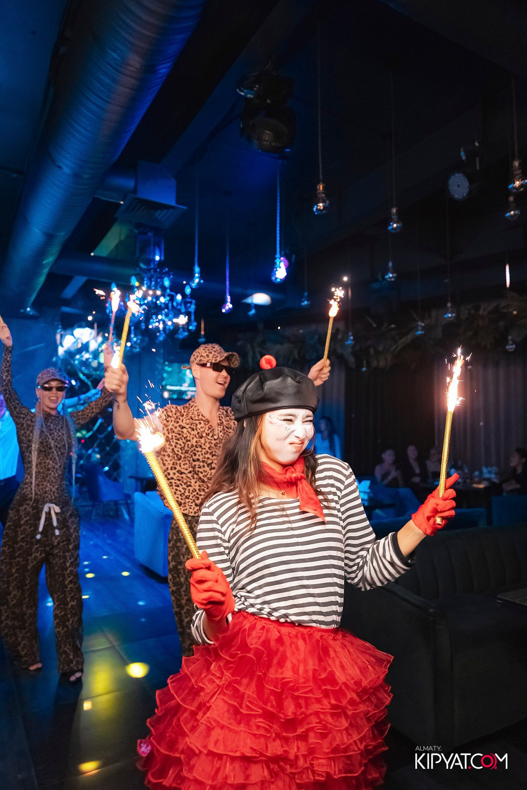 ДОРОГАЯ, Я НЕ ПИЛ. КИПЯТКОМ АЛМАТЫ!