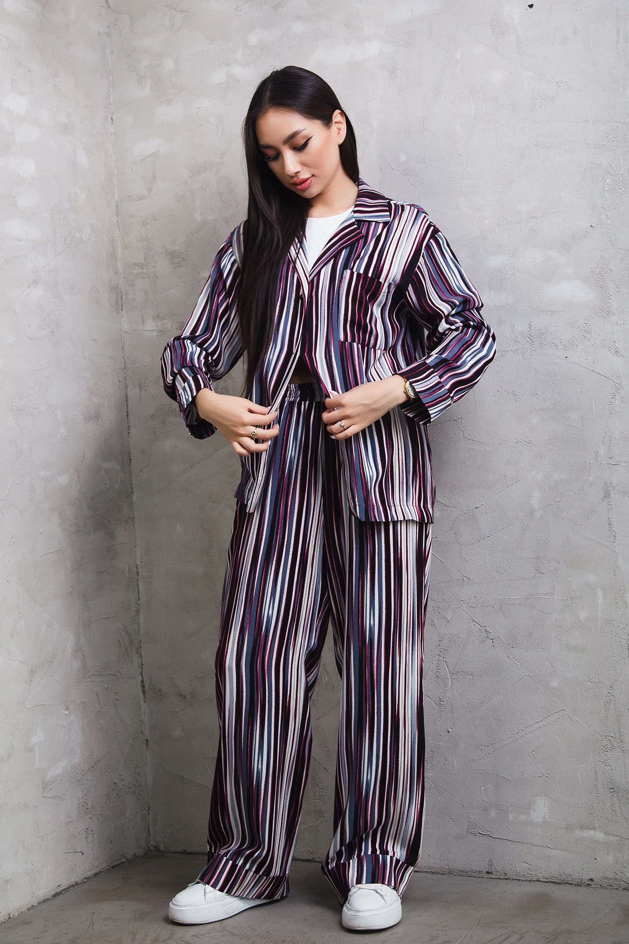 Реклама женской одежды. Натан Супервайзер по Продакшену