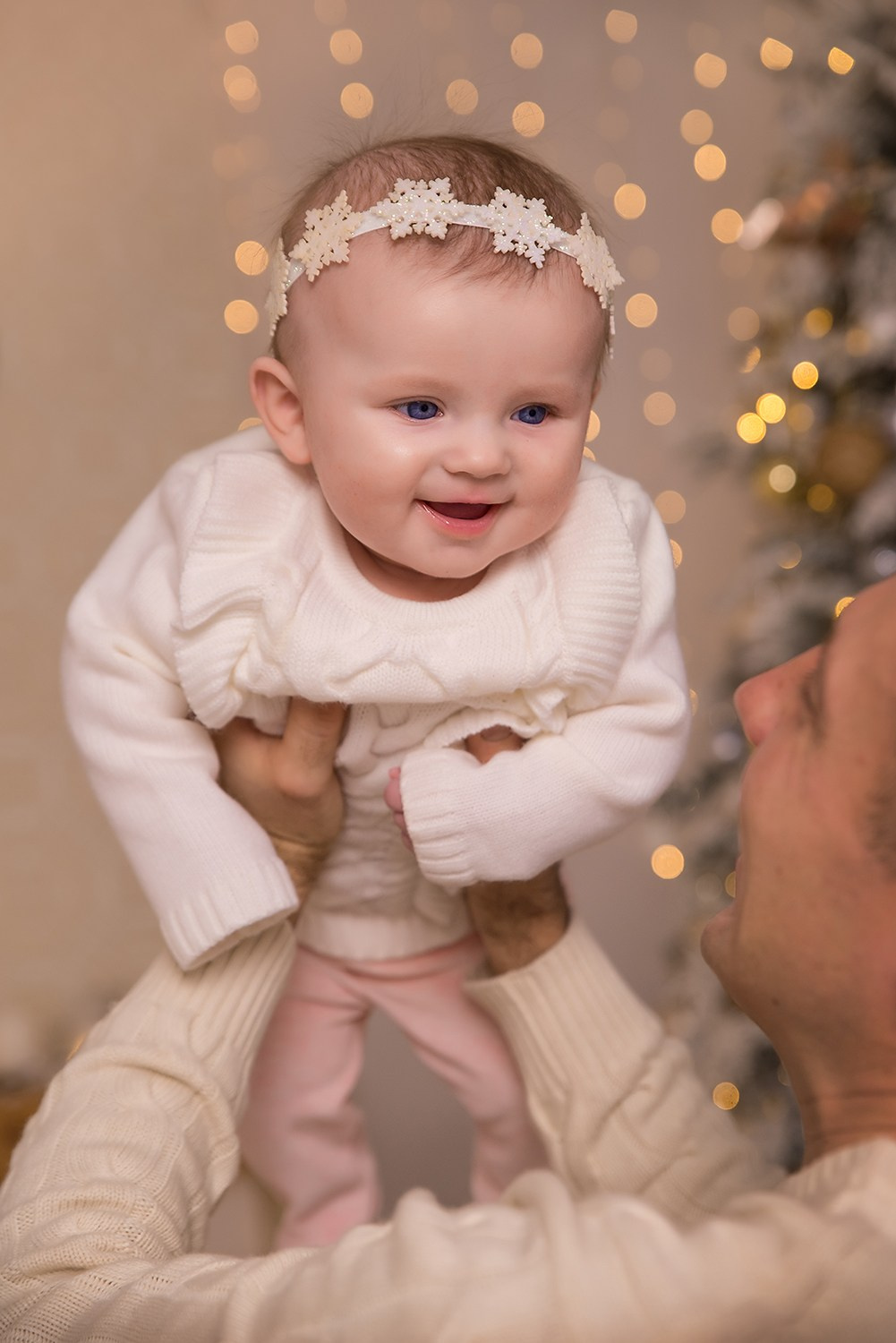 Новый год. Контакты