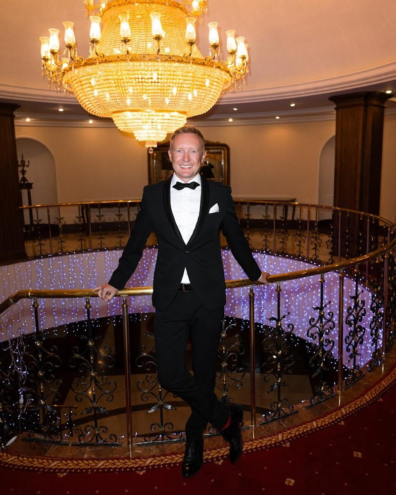 Ведущий Калашников. Подрядчики и друзья сети свадебных площадок House for wedding