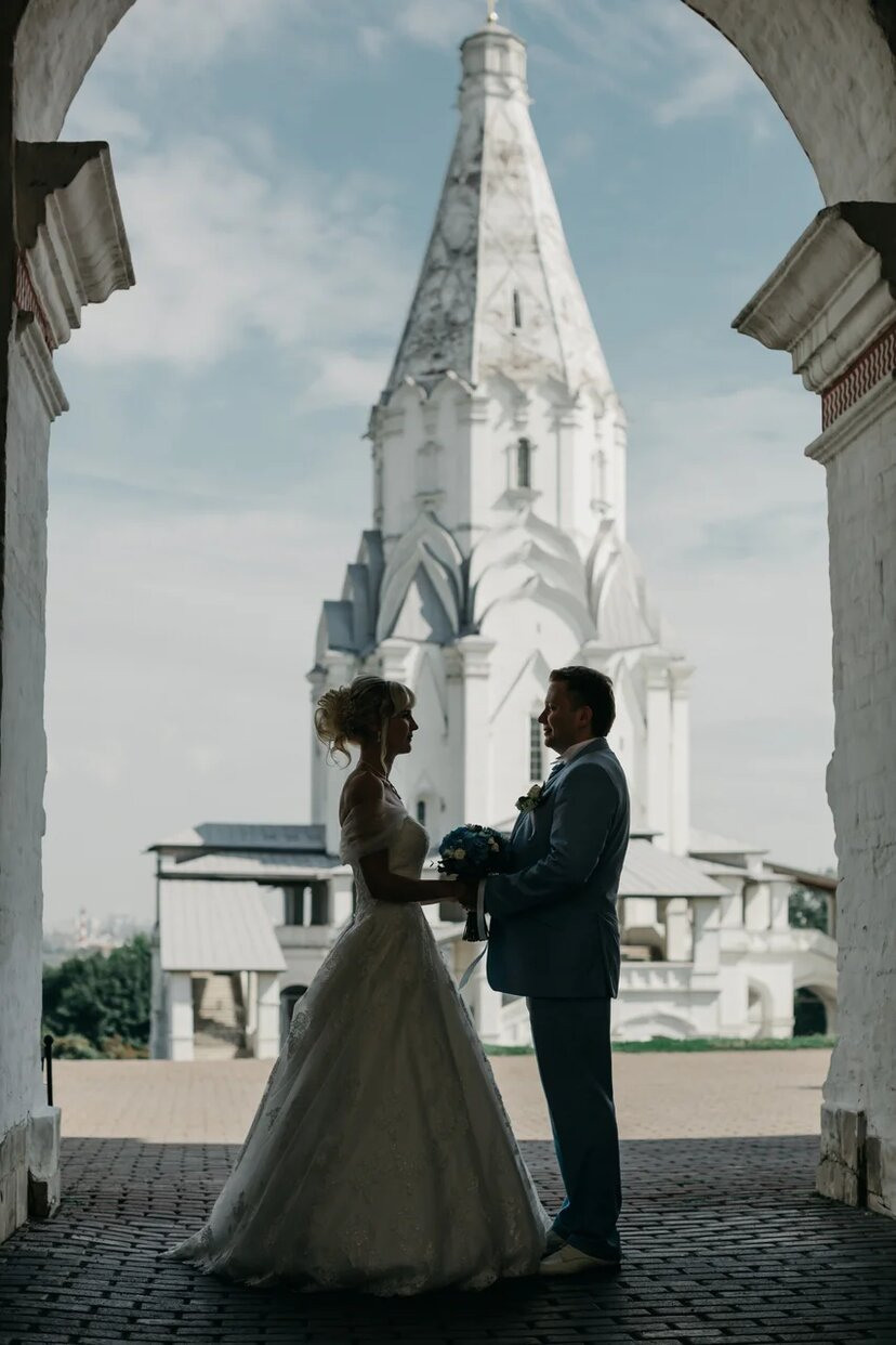 Максим и Катя. Ведущий на свадьбу в Москве Зубков Алексей