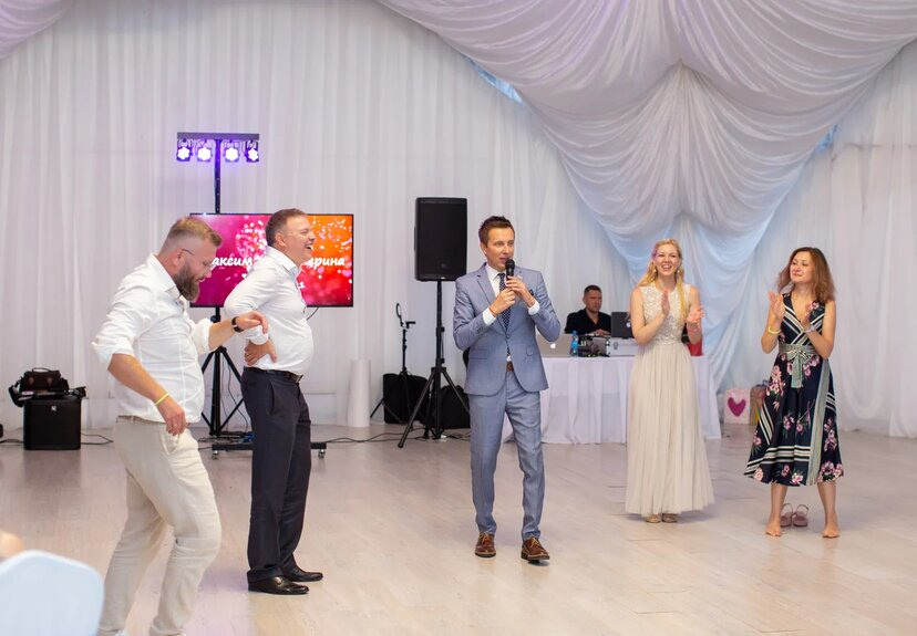 Максим и Катя. Ведущий на свадьбу в Москве Зубков Алексей