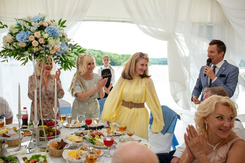 Максим и Катя. Ведущий на свадьбу в Москве Зубков Алексей