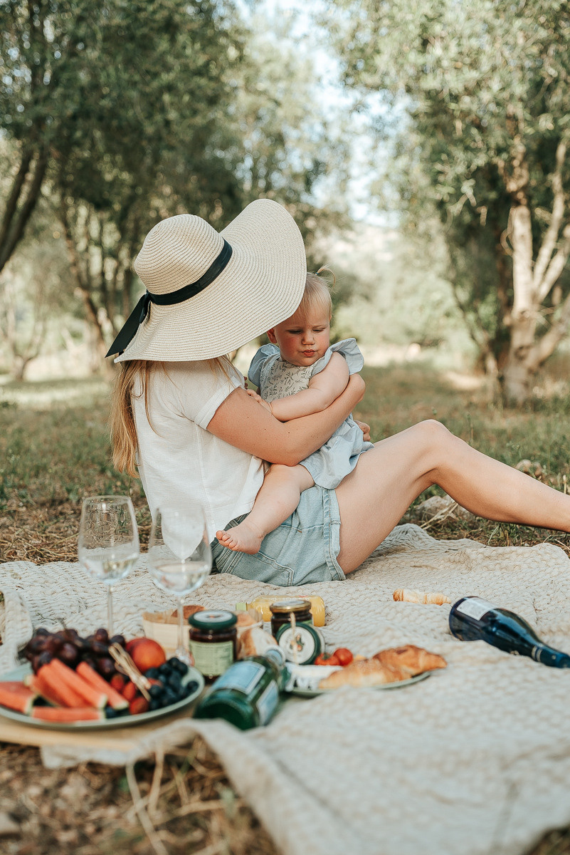 Family moments: Alexanrda, Aleksya & Poly. Family photographer in Israel | Alesya Superfin