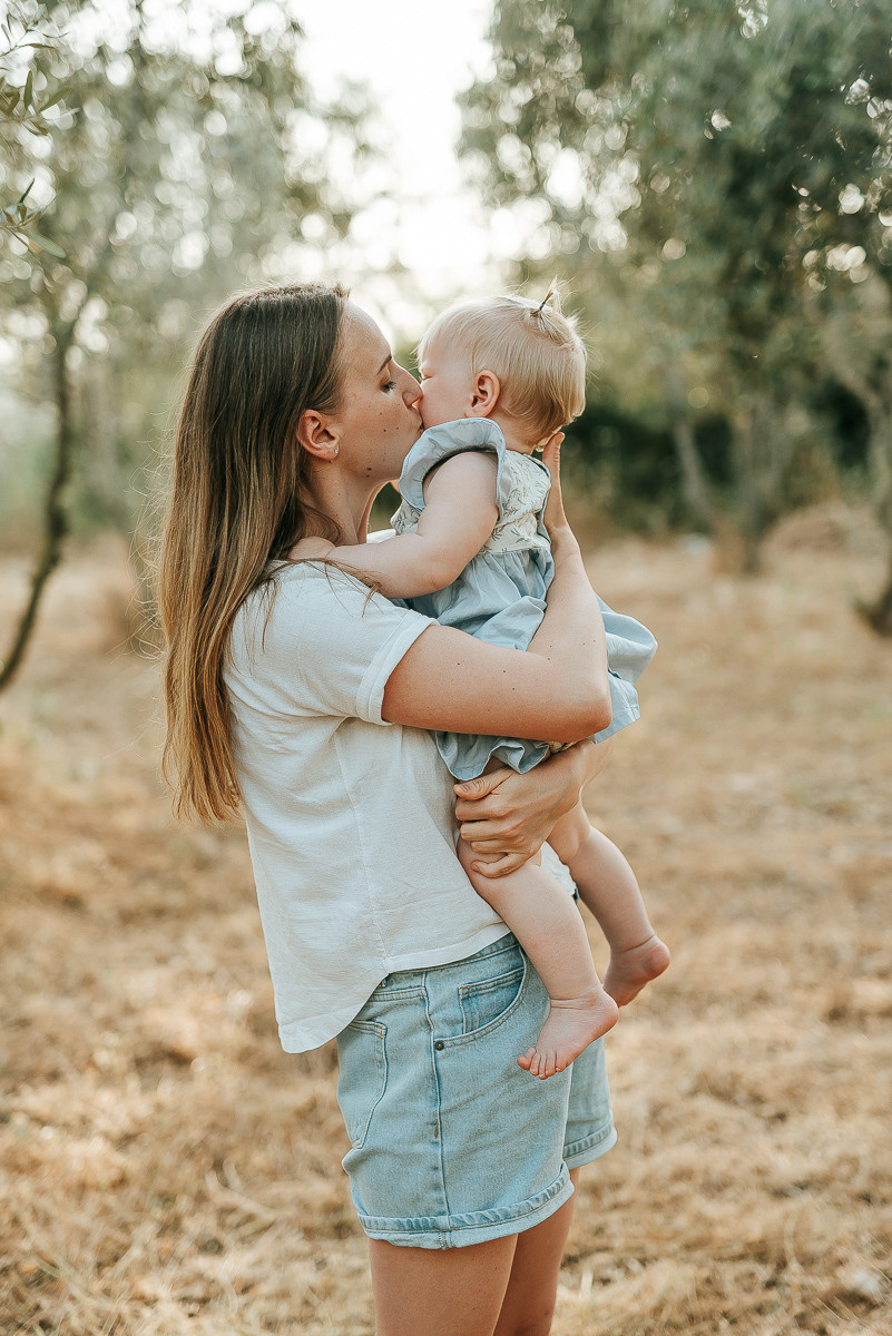 Family moments: Alexanrda, Aleksya & Poly. Family photographer in Israel | Alesya Superfin