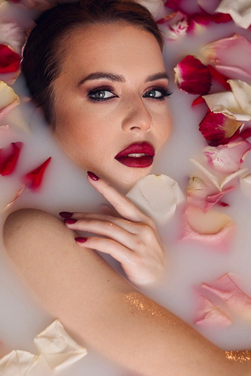 Альбом с портретами. Портретный бренд фотограф, контентмейк в Екатеринбурге Поляков Дмитрий